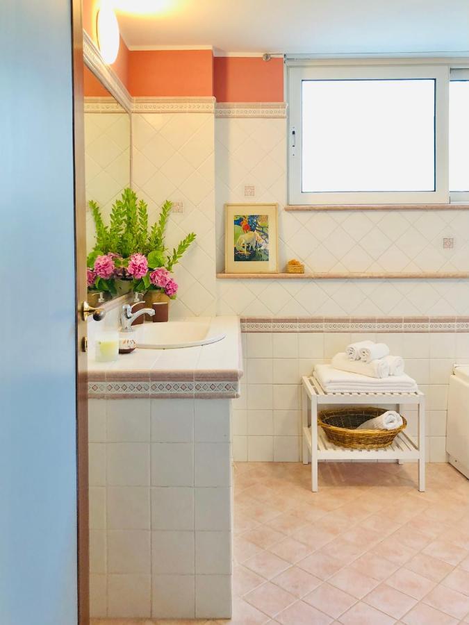Blue Apricot Apartment Con Jacuzzi Montesilvano Marina Екстериор снимка